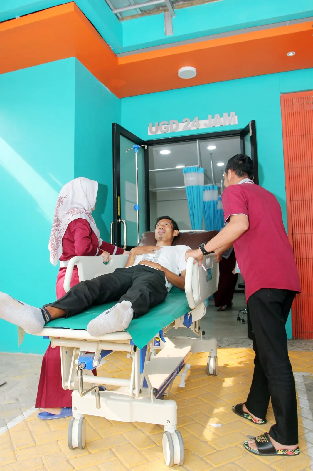 Penanganan cepat kasus gawat darurat dengan layanan siaga 24 jam.